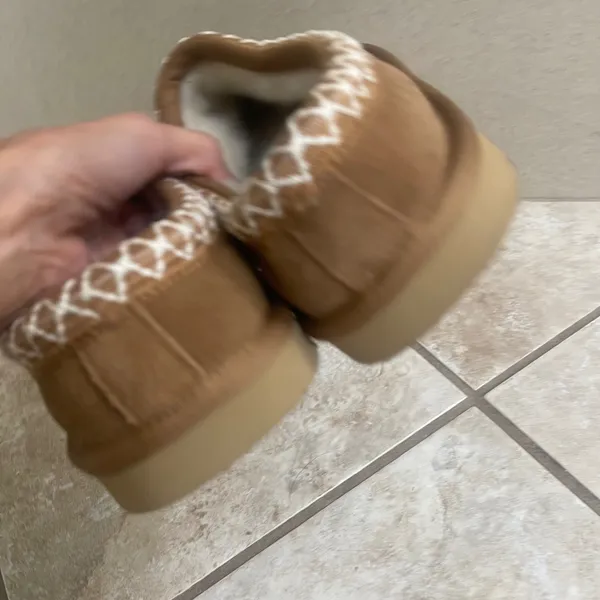 Clarks sz 8 Womens Suede Faux Fur Lined Slippers Chestnut Brown suede NWOT - Image 6