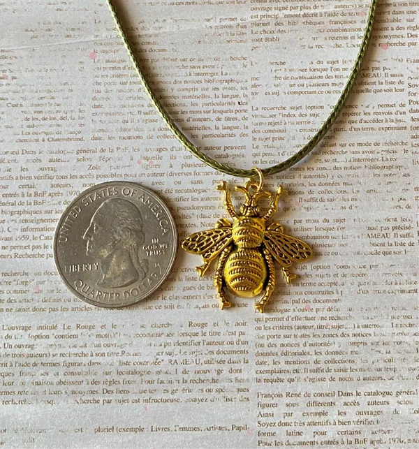 Handmade gold tone bee boho funky vintage antique style simple necklace🐝🧡 - Image 6