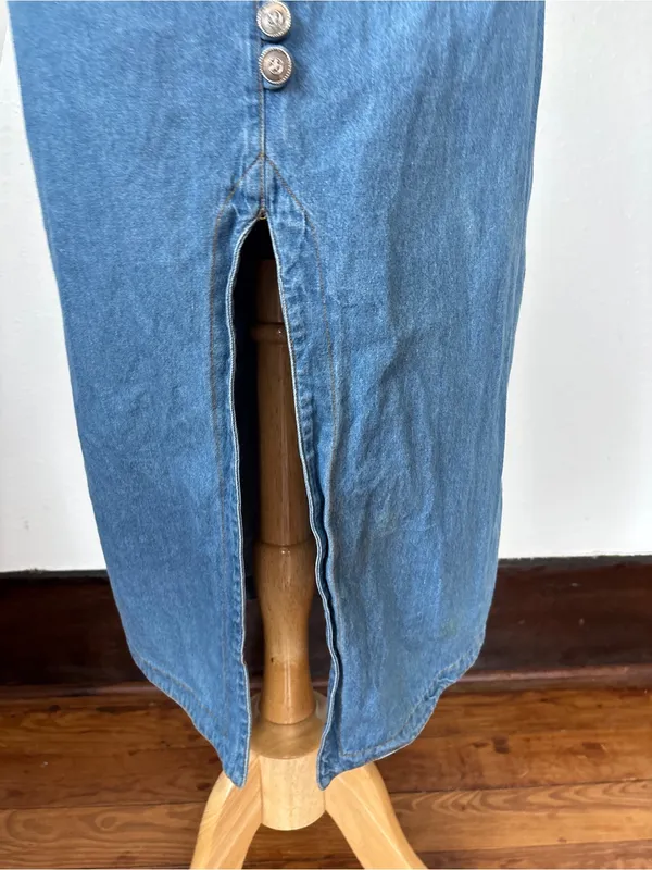 Vintage 80s Western V-Neck Faux Button-Front Light Blue Denim Midi Dress - Image 4