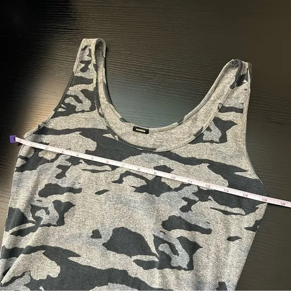 ✨‎ Monrow Camo Fitted Midi Dress Gray Black Small - Image 10