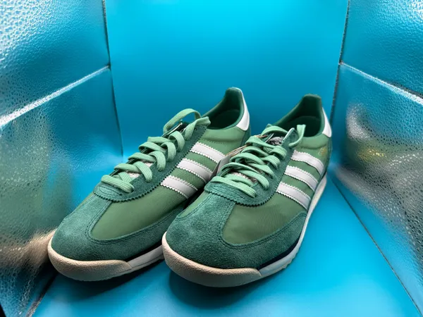 Adidas SL 72 RS Sneakers Green White Women’s NWT Retro Running - Image 4