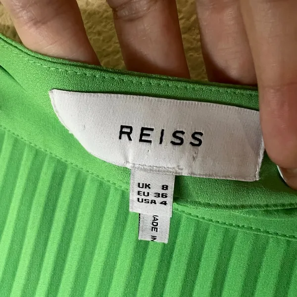 Reiss Izzie High Rise Pleated Midi Skirt in a vibrant bright green WOMENS US 4 - Image 4