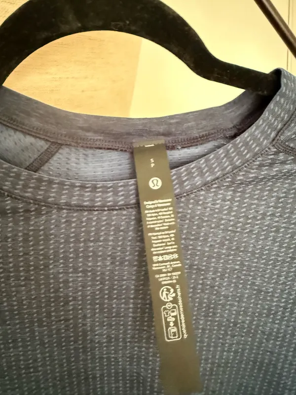 Lululemon men’s shirt  - Image 2