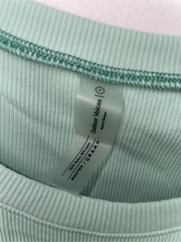 Outdoor Voices Women’s Small Mint Green Ribbed Long Sleeve Cropped Top - Image 2