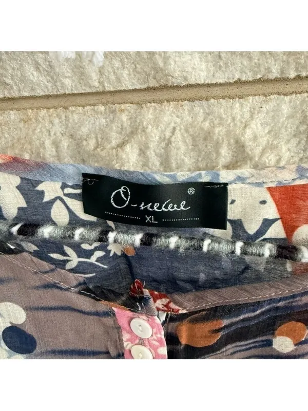Vibrant Floral Women's Blouse XL - Image 2