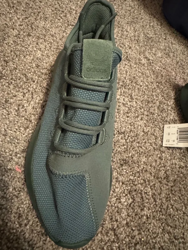 Adidas Shoes Tennis boys 5.5 - Image 3