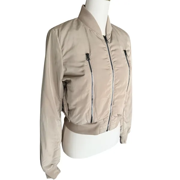 ALO Yoga Off Duty Bomber Jacket Small Gravel Taupe Down Puffer Cropped Womens - Image 2