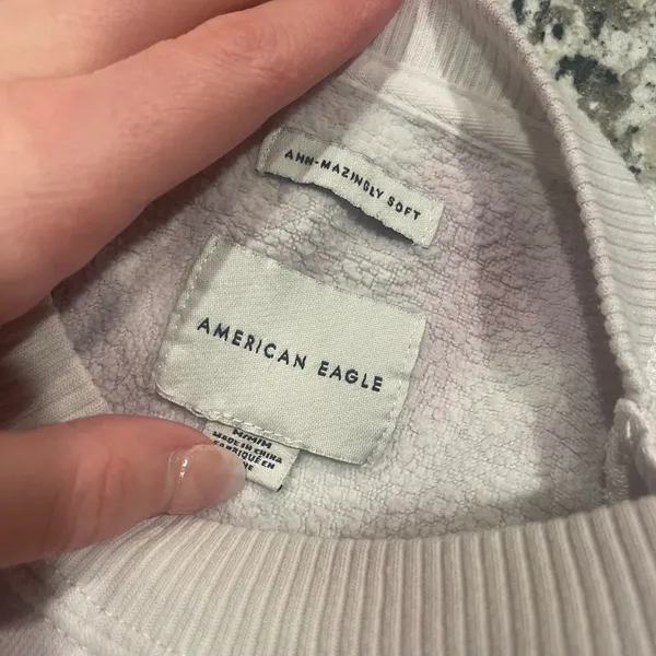 American Eagle Soft Pink and White Sweatshirt - Image 3