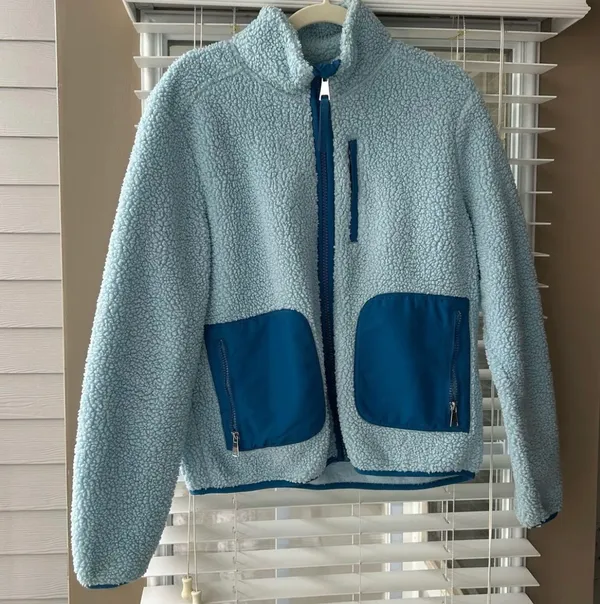 Light blue fleece color block jacket Size M - Image 2