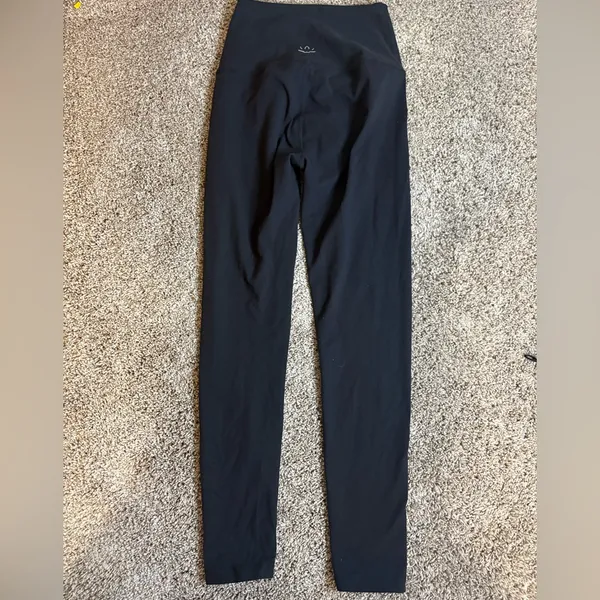 Beyond Yoga Black High-Rise Leggings Size Small - Image 2