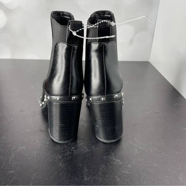 CHARLES BY CHARLES DAVID Women’s Dodger Booties Black Sz 5.5 - Image 8