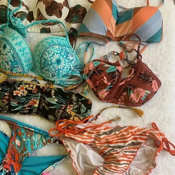 Swimsuits Size M - Image 17