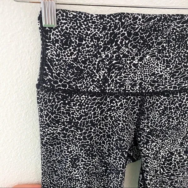 Lululemon Wunder Under HR Tight 2‎ - Image 7
