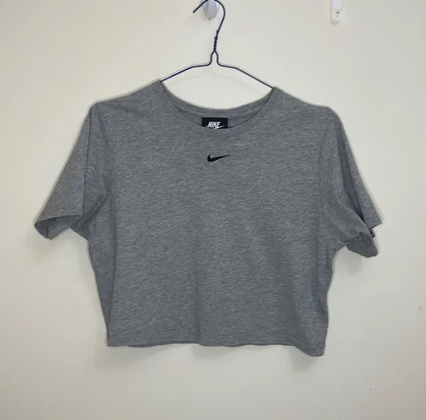Nike Crop Top, Size Large - Image 3