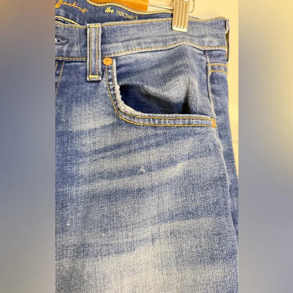 7 For All Mankind the Relaxed Skinny Jeans in Light Blue Wash - Image 5