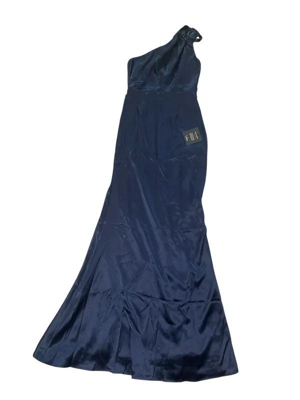 Wedding Guest Bridesmaid Lulu's One-Shoulder Satin Maxi Dress in Navy - Image 4