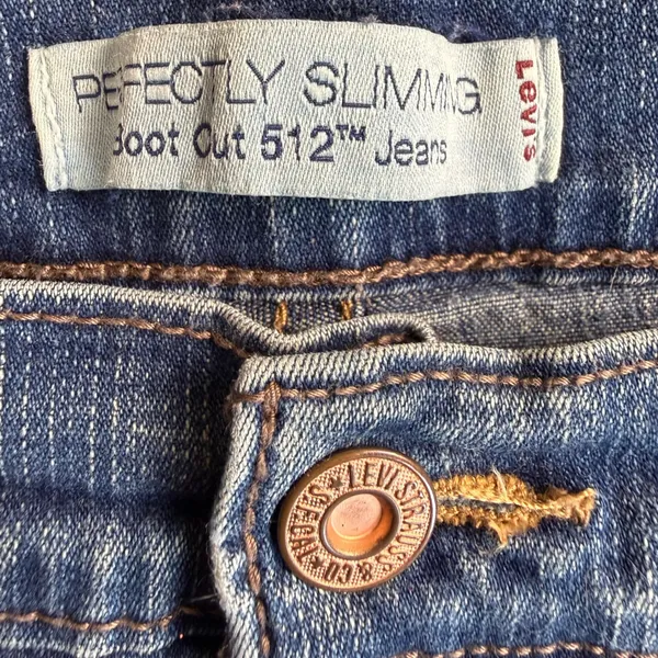 Levi's 2000s Bootcut 512 Perfectly Slimming Jeans Blue 16M Stretch Denim - Image 3