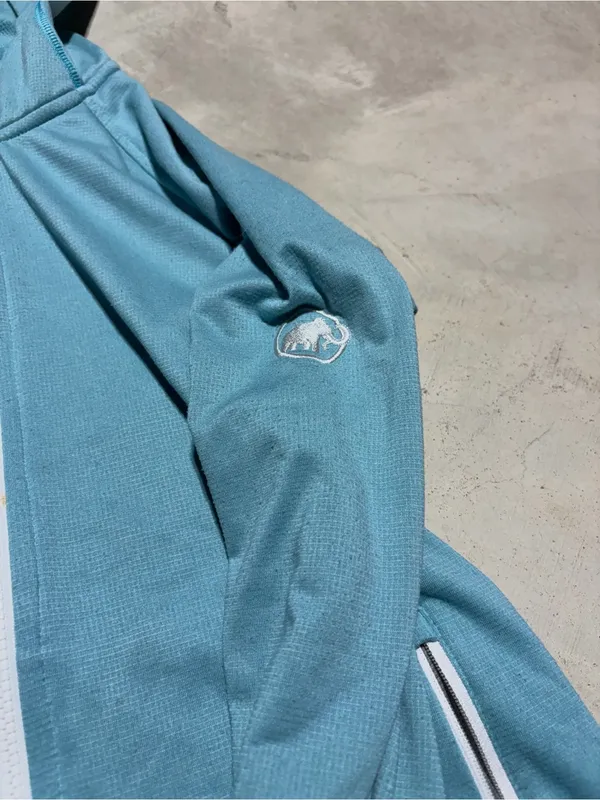 Mammut Women's blue Hooded Full-Zip sweatshirt medium - Image 4
