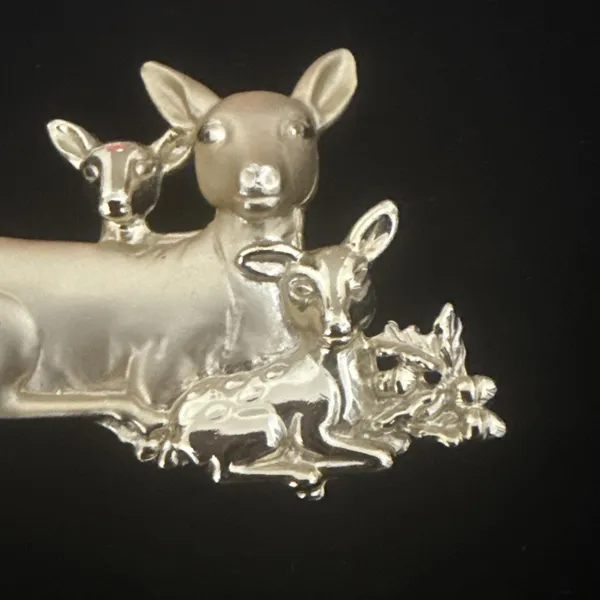 Vintage Danecraft Deer Fawn Doe Brooch 1980s Brushed Gold Tone Pin Signed - Image 2