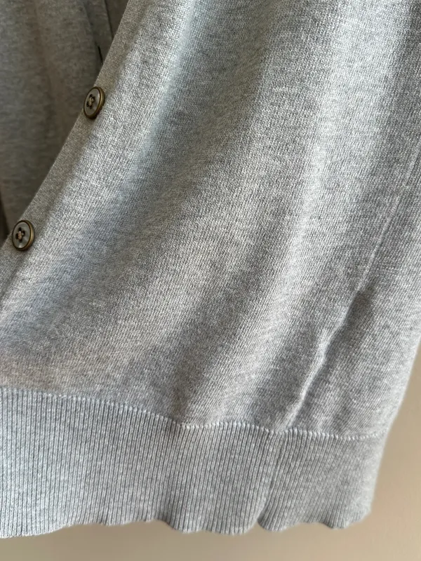 Old Navy Women’s Grey Lightweight Knit Button Down Cardigan, Size Small - Image 5