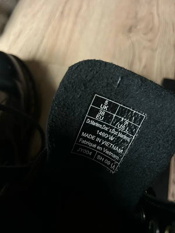 Dr. Martens Boots Original Black - Image 2