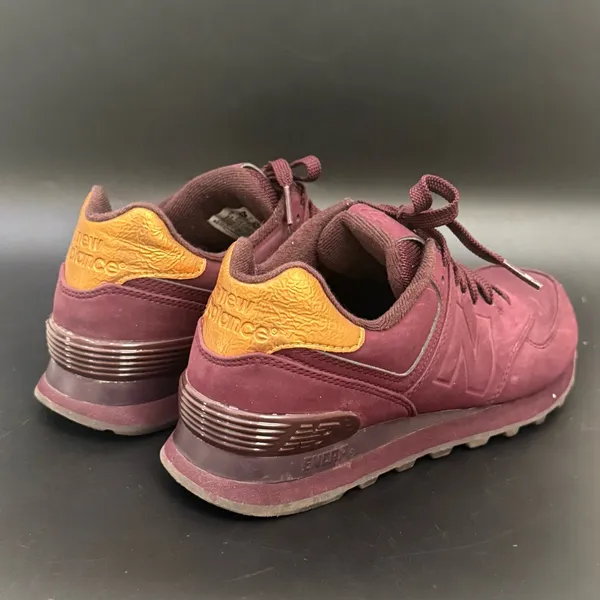 NEW BALANCE 574 Molten Maroon Burgundy Creased Gold Heel Sneakers Size 7 - Image 3