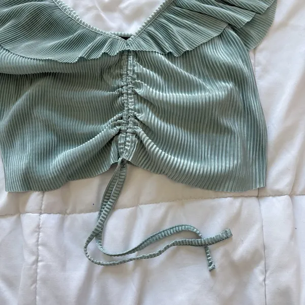 Zara Womens Size Medium Pleated Crop Top‎ Ruffles Blue Front Tie Boho Hippie - Image 2