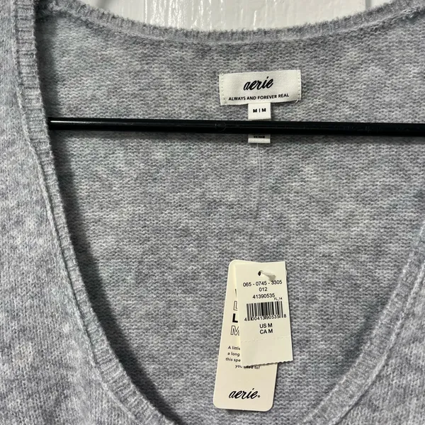 NWT Aerie Unreal Voop Gray Long Sleeve Lightweight Sweater size medium - Image 3