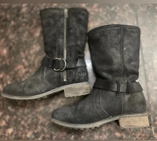 UGG Boots - Image 3
