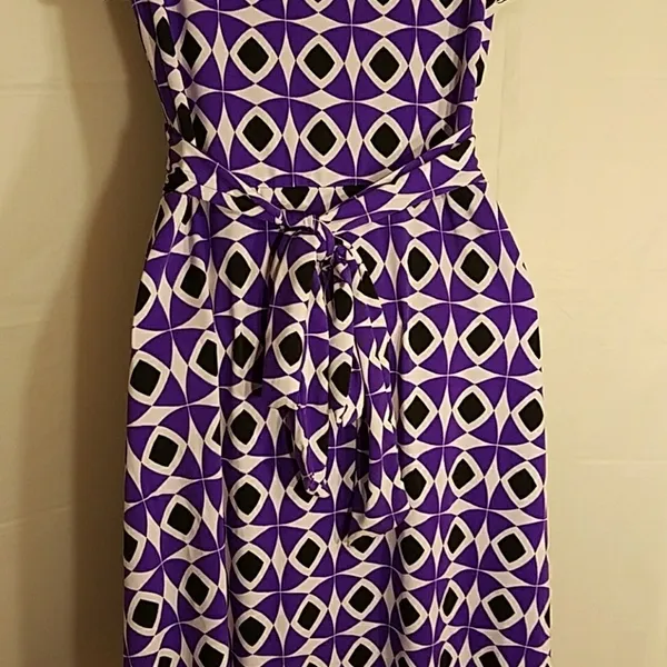 Gorgeous vneck summer flowy dress size Small - Image 4
