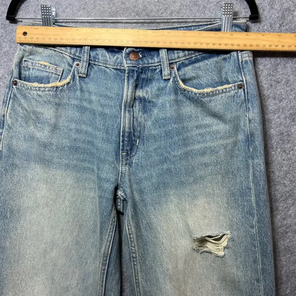 Arizona Jeans Low‎ Rise Dad Jeans Distressed Ripped Denim Light Wash Size 4 - Image 2