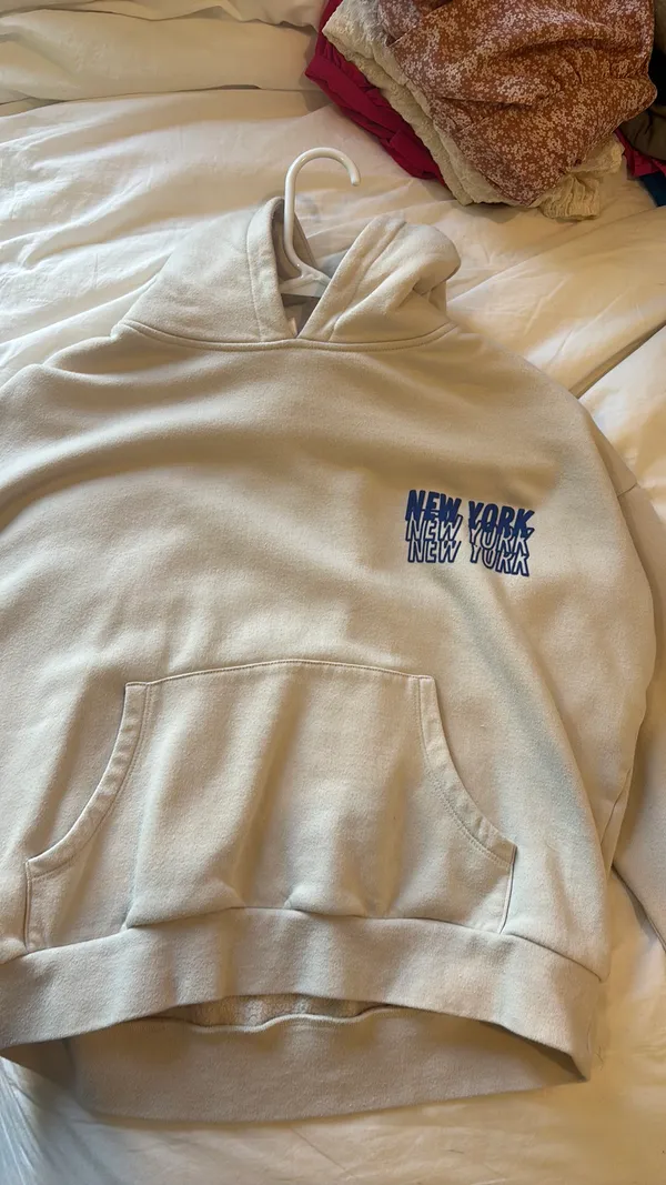Starfit Boutique Lightning Bolt Sweatshirt White - Image 2
