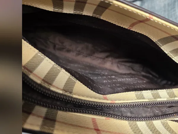 Burberry Novacheck Vintage Y2k Purse Bag - Image 14