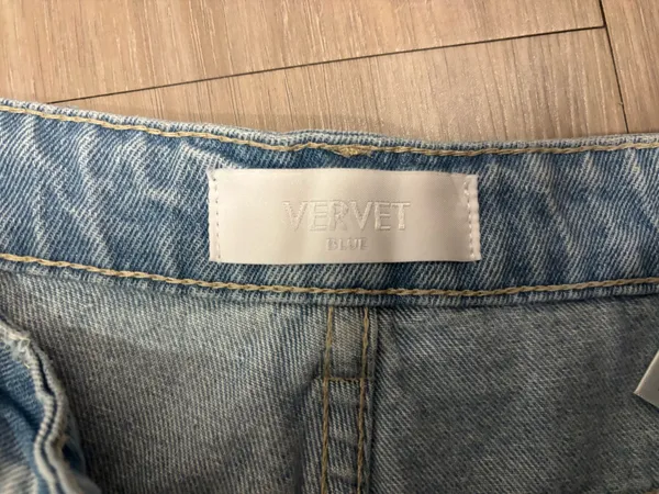 These Three Boutique Distressed Jeans - Image 4