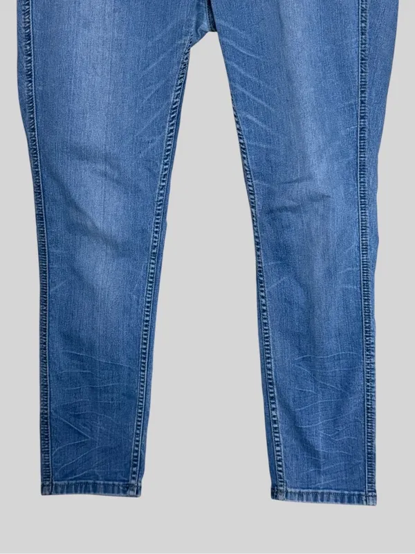 Free People Blue Skinny Jeans with Zip Pocket Detail - Image 4