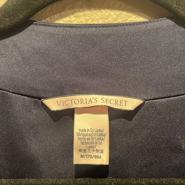 Victoria’s Secret Satin-Like Navy Blue Pink Trim Jacket Style Robe Size Medium - Image 4