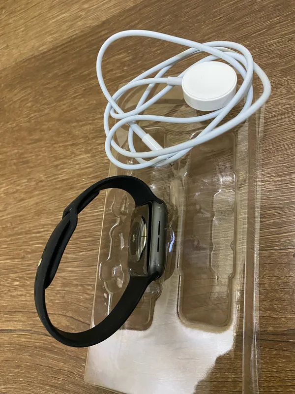 Apple Watch Series 44mm 4 GPS + Cellular  - Image 5
