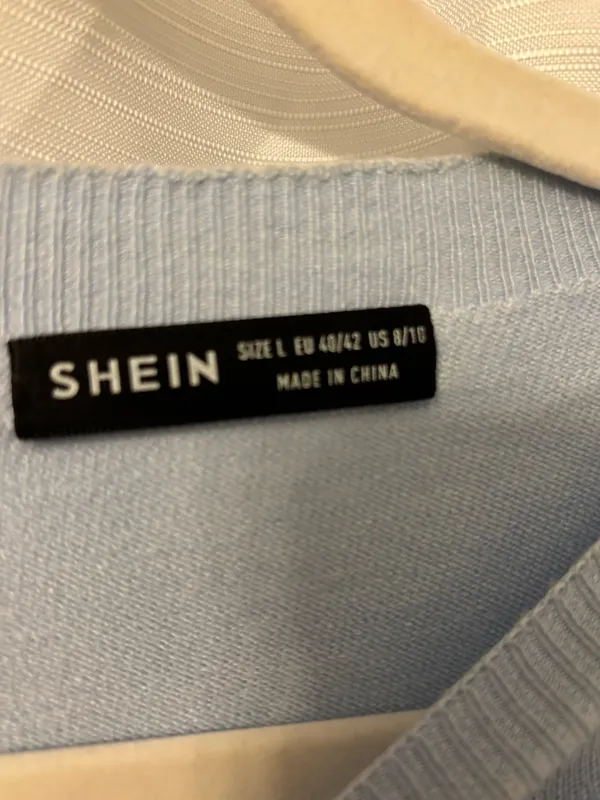 Light blue dress with opening in back - Image 5