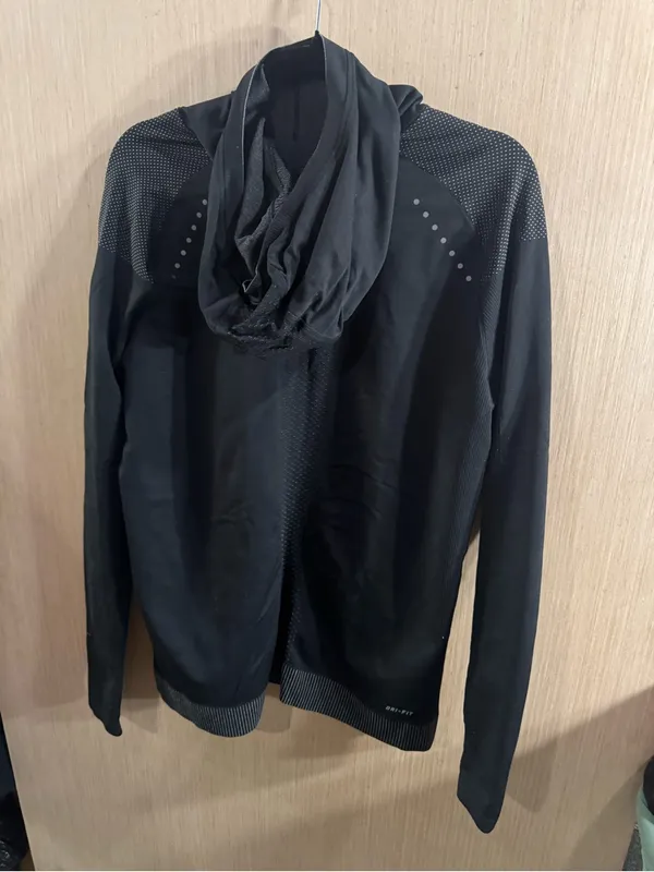 Nike Dri Fit Black Long Sleeve Tight Athletic Jacket with Subtle Dot Detail XL - Image 3