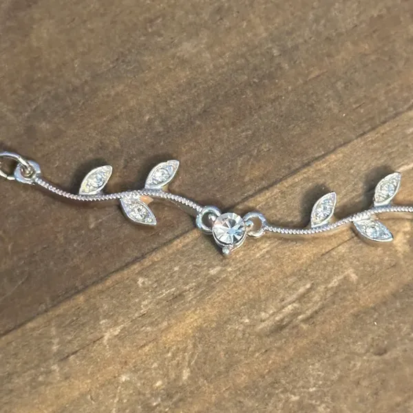 Vintage Silver Tone CZ Vine Y Necklace - Image 4
