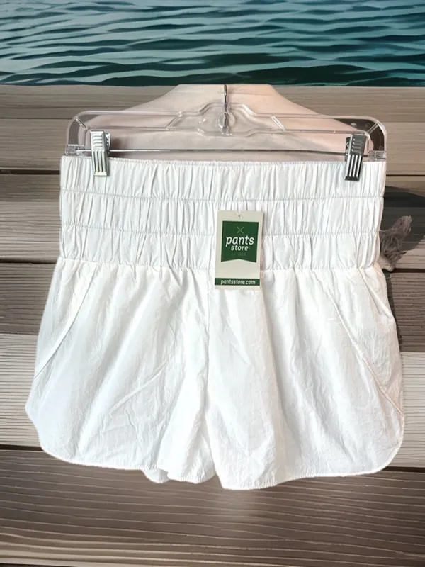 Trendy High Waist White Athletic Shorts Womens Small - Image 4