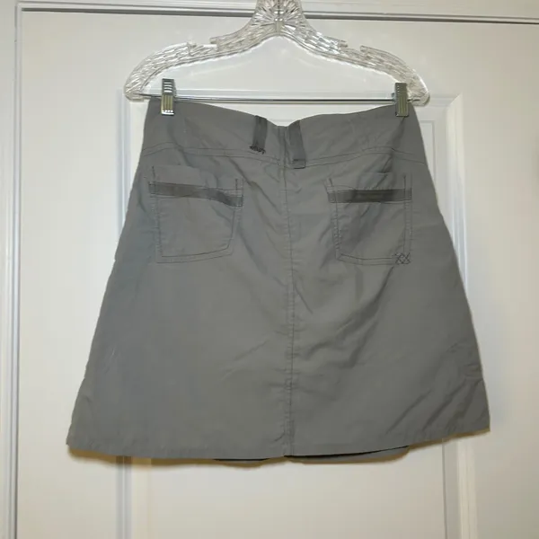 Mountain Hardwear Womens Gray Hiking Skort Size 6 Nylon Active Utility gorpcore - Image 3