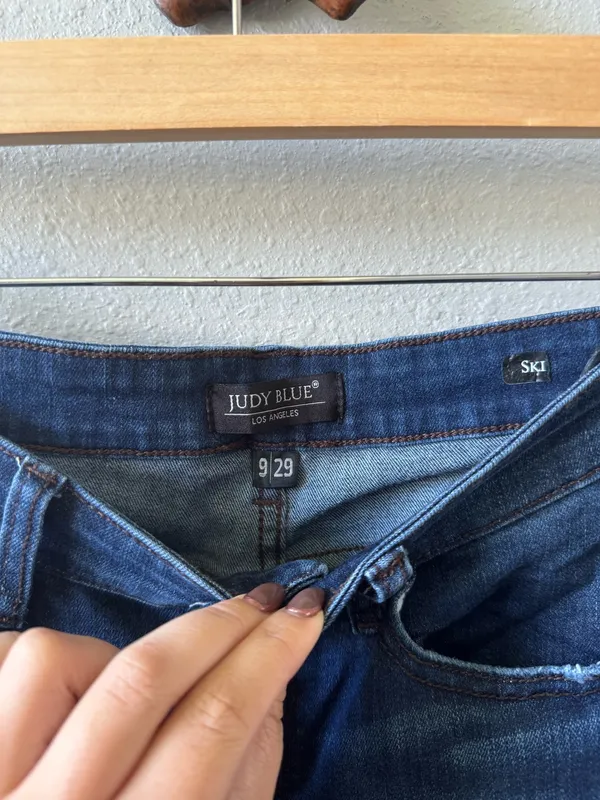 Judy Blue Skinny Jeans Ankle Slit - Image 3