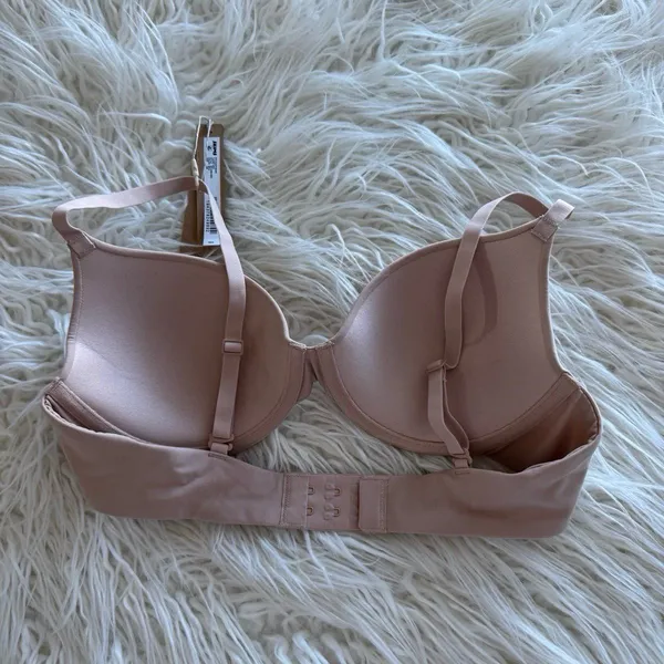 Skims Fits Everybody T-shirt Bra Mica Size 32B - Image 4