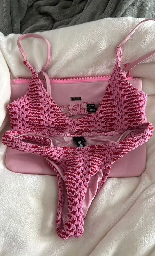 Triangl pink and red crochet bikini - Image 4
