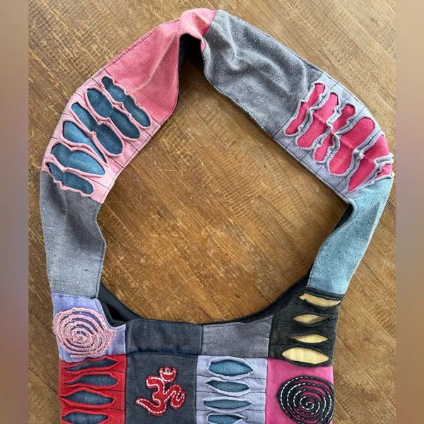 Hobo Colorful Hippie Shoulder Sling Patchwork Bag Peace Sign Multicolor Artsy - Image 3