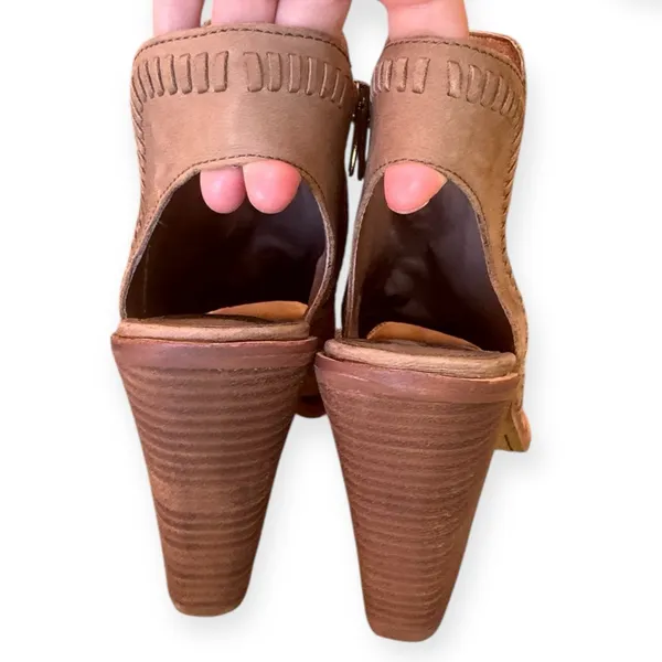 Vince Camuto Karinta Leather Heeled Booties - Image 7