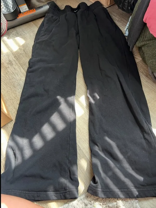 Talentless small black sweat pants wide leg - Image 4