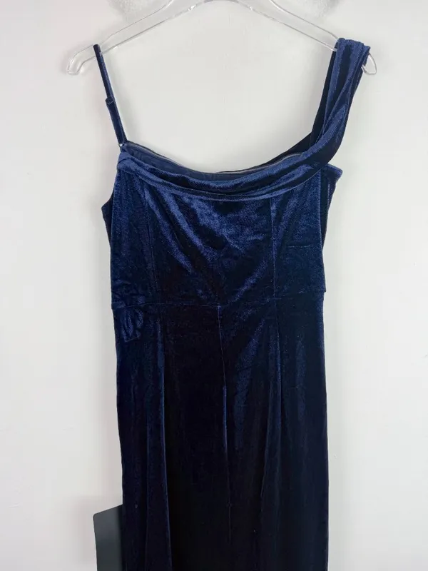 NWT Lulus Showing Off a Little Navy Velvet Asymmetrical Tulip Midi Dress Medium - Image 12