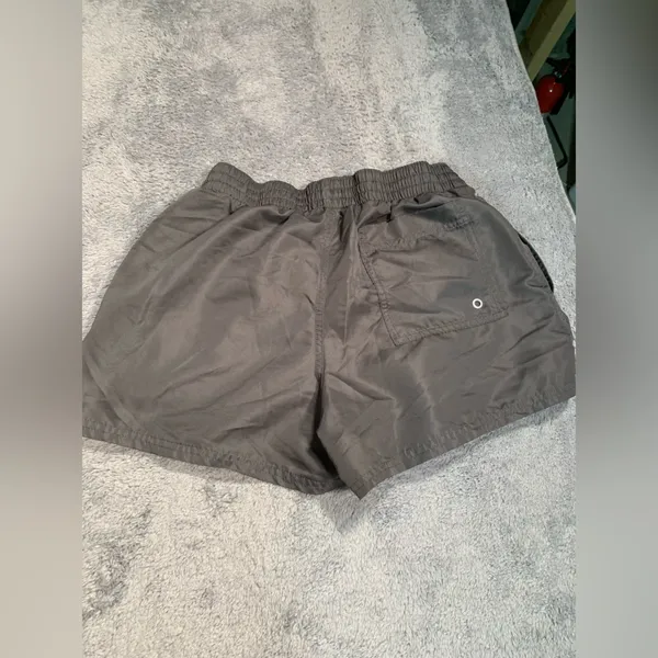 Nike athletic shorts medium gray - Image 7